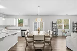 4910 Bramblett Grove Pl, Cumming, GA 30040 - Photo 4