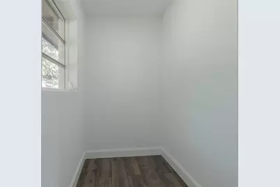 5207 Dixie Lake Road, Union City, GA 30291 - Photo 10