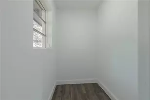 5207 Dixie Lake Rd, Union City, GA 30291 - Photo 10