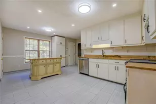 2436 Green Hollow Ct, Conyers, GA 30012 - Photo 16