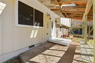 1318 Hoy Taylor Dr, Norcross, GA 30093 - Photo 4