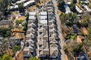 4036 Hazel Nut Ln, Atlanta, GA 30342 - Photo 32