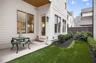 4036 Hazel Nut Ln, Atlanta, GA 30342 - Photo 24