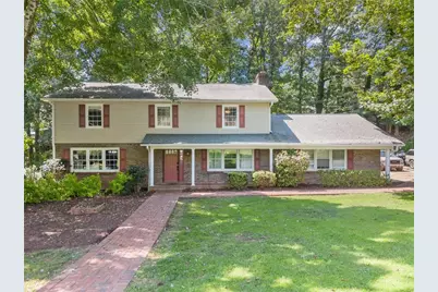 670 Harbor Cove, Gainesville, GA 30501 - Photo 2