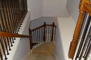 1374 Bellsmith Dr, Roswell, GA 30076 - Photo 4