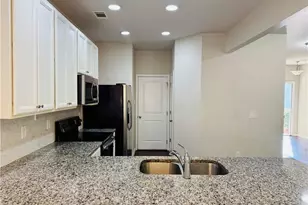 256 Highland Pointe Cir E, Dawsonville, GA 30534 - Photo 6