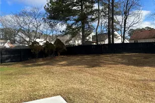 2140 Racquet Club Circle, Lawrenceville, GA 30043 - Photo 16