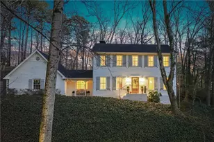 365 Earlston Dr, Atlanta, GA 30328 - Photo 2