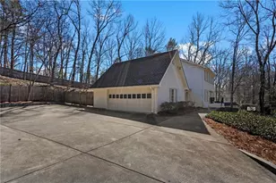 365 Earlston Dr, Atlanta, GA 30328 - Photo 40