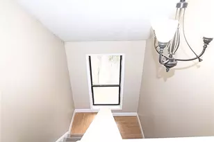 1509 Woodcliff Dr NE, Sandy Springs, GA 30350 - Photo 6