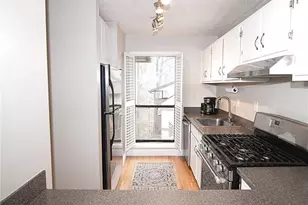 1509 Woodcliff Dr NE, Sandy Springs, GA 30329 - Photo 8