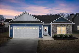 517 Highland Pointe Dr, Alto, GA 30510 - Photo 2