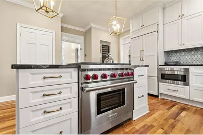 9570 Huntcliff Trace, Sandy Springs, GA 30350 - Photo 12