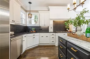 525 Glengate Cove, Atlanta, GA 30328 - Photo 18