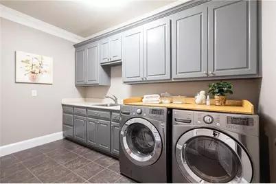 525 Glengate Cove, Atlanta, GA 30328 - Photo 68