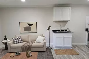 64 NW Chaumont Square NW, Atlanta, GA 30327 - Photo 8