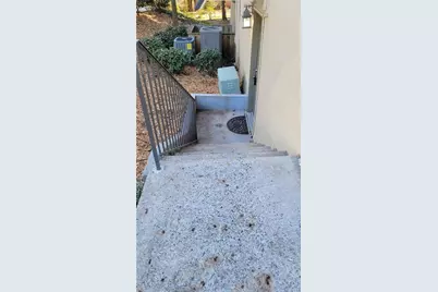 64 NW Chaumont Square NW, Atlanta, GA 30327 - Photo 2