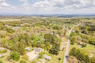 109 Webb Dr NE, Calhoun, GA 30701 - Photo 6