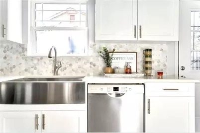 56 Holly Road NW, Atlanta, GA 30314 - Photo 14