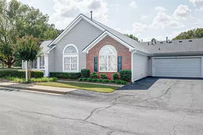 927 Burnt Hickory Circle NW, Marietta, GA 30064 - Photo 4