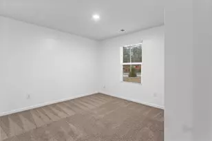 909 Prudence Dr, Lawrenceville, GA 30045 - Photo 32