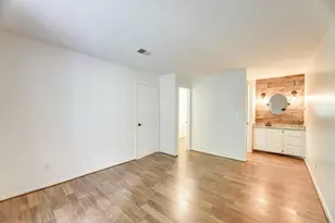 529 Warm Springs Cir, Roswell, GA 30075 - Photo 10
