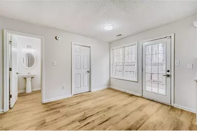 5835 Raventree Court, Atlanta, GA 30349 - Photo 4