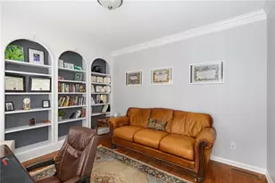 1028 Longwood Dr, Woodstock, GA 30189 - Photo 4