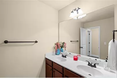 1092 Park Hollow Lane, Lawrenceville, GA 30043 - Photo 32