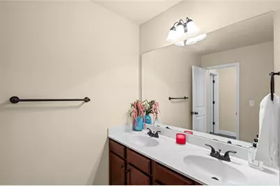 1092 Park Hollow Lane, Lawrenceville, GA 30043 - Photo 32