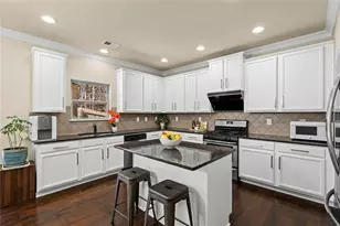 1092 Park Hollow Ln, Lawrenceville, GA 30043 - Photo 16