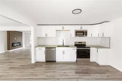 8859 Thomas Road, Jonesboro, GA 30238 - Photo 18