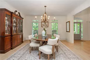 910 Pleasant Hollow Trail, Milton, GA 30004 - Photo 10