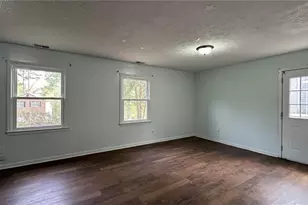 300 Timber Laurel Ln, Lawrenceville, GA 30043 - Photo 20