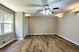 300 Timber Laurel Ln, Lawrenceville, GA 30043 - Photo 12