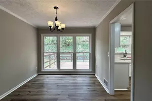 300 Timber Laurel Ln, Lawrenceville, GA 30043 - Photo 4