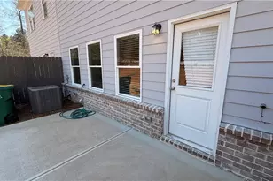 903 Agate Ln, Lawrenceville, GA 30043 - Photo 22