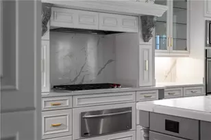 980 Fenimore Cir, Sandy Springs, GA 30350 - Photo 10