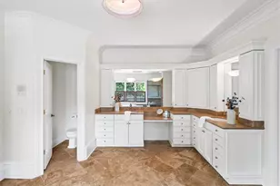 745 Brookwoods Trace, Atlanta, GA 30342 - Photo 28