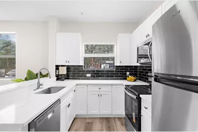 2230 Cheshire Bridge Road NE #403, Atlanta, GA 30324 - Photo 4