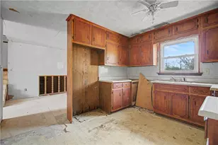 2116 Indian Hill Rd, Jonesboro, GA 30236 - Photo 8