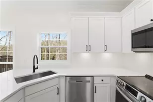 5560 Pilgrim Point Ext, Cumming, GA 30041 - Photo 14