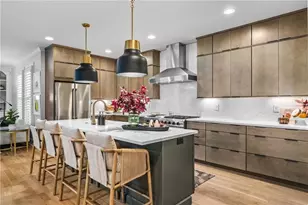 4526 Meadowland Way, Flowery Branch, GA 30542 - Photo 6