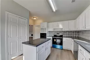 863 Cedar Branch Ln, Lawrenceville, GA 30043 - Photo 26