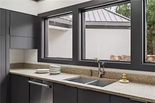 5775 Winterthur Ln NW, Sandy Springs, GA 30328 - Photo 22