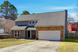 1114 Empire Cir, Lawrenceville, GA 30044 - Photo 2