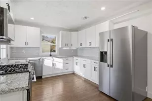 303 Glen Iris Dr, Monroe, GA 30655 - Photo 14