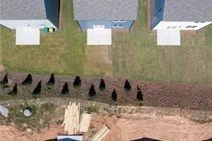 4416 Buttonwood Ln, Lilburn, GA 30047 - Photo 8