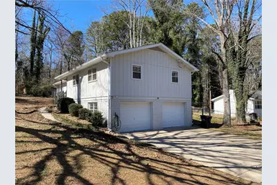 2730 Meadow View Drive, Acworth, GA 30102 - Photo 2