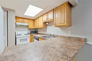 580 Northridge Crossing Dr, Atlanta, GA 30350 - Photo 8